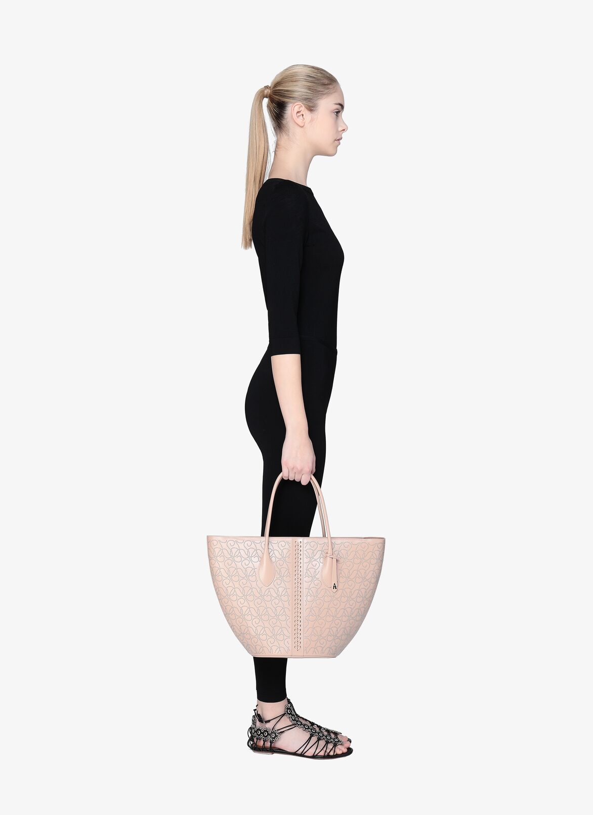LATIFA SMALL CUIR LUX ONDE+TRESSE SAND ALAÏA SANDY  LATIFA SMALL CUIR LUX ONDE+TRESSE SAND